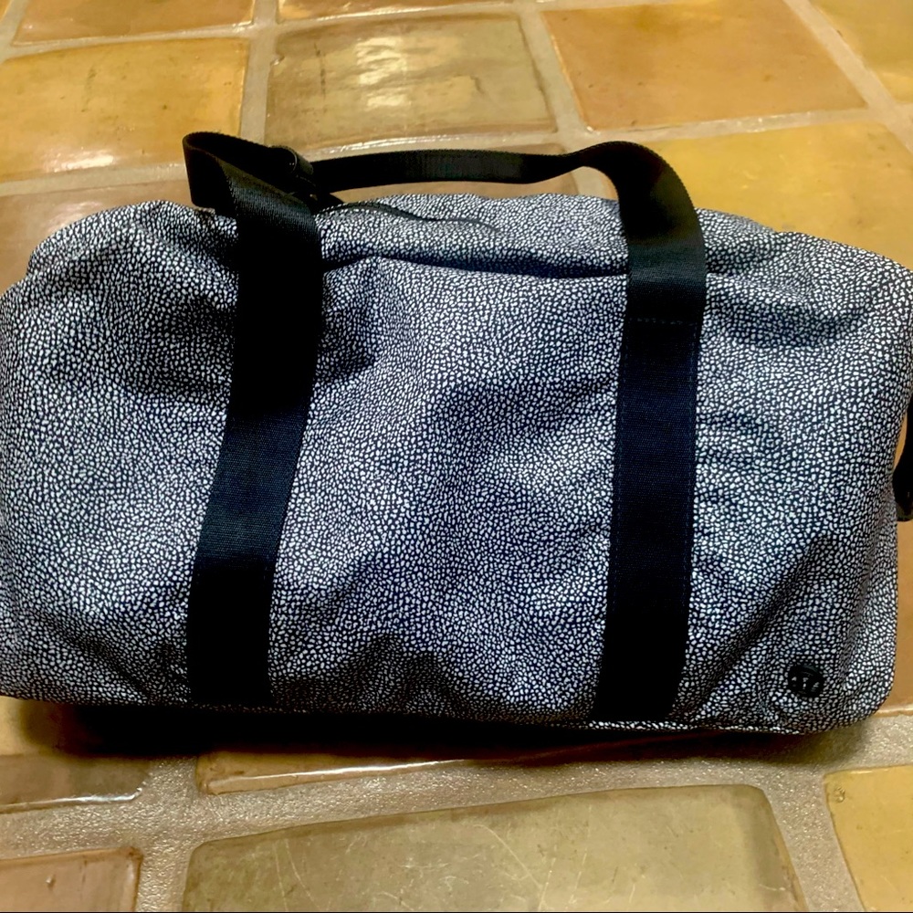 Lululemon Fast Track Weekender